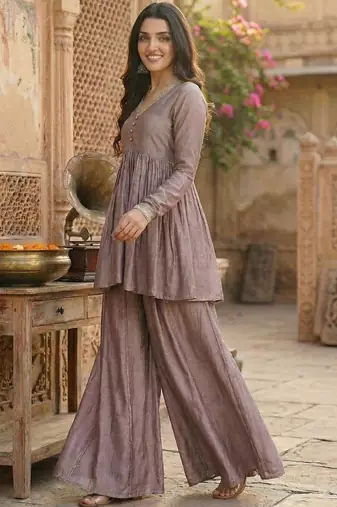 Women Bandhani Printed Regular Kurta with Trousers
