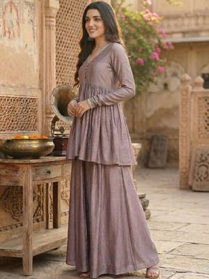 Women Bandhani Printed Regular Kurta with Trousers 4