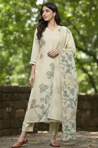 Women Floral Embroidered Thread Work Chanderi Cotton Kurta with Trousers & Dupatta