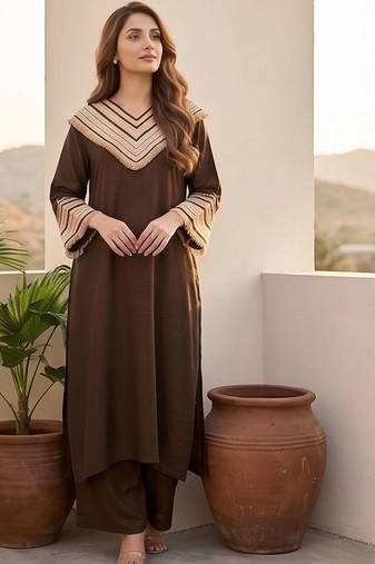 Women Regular Thread Work Kurta with Palazzos