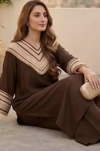Women Regular Thread Work Kurta with Palazzos
