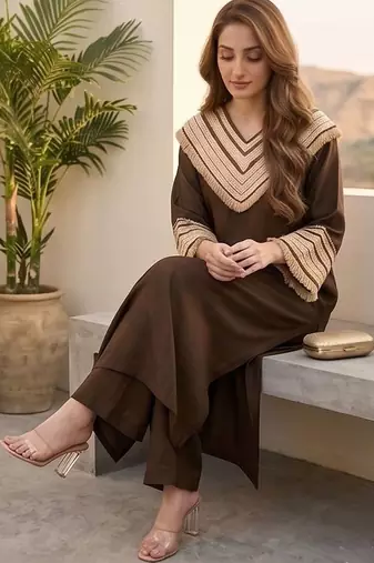 Women Regular Thread Work Kurta with Palazzos