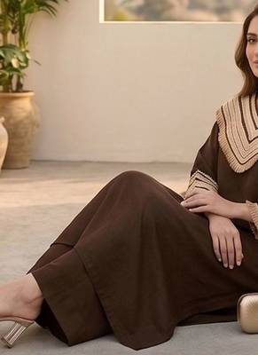 Women Regular Thread Work Kurta with Palazzos 6