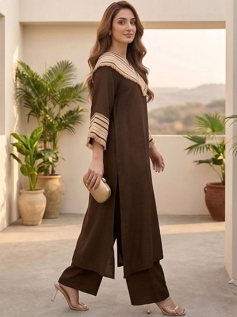 Women Regular Thread Work Kurta with Palazzos