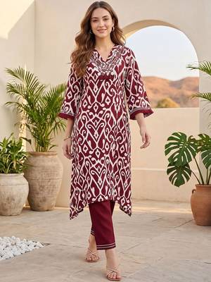 Women Printed Regular Thread Work Pure Cotton Kurta with Trousers 7