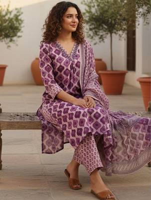 Women Printed Regular Thread Work Pure Cotton Kurta with Trousers & With Dupatta 3