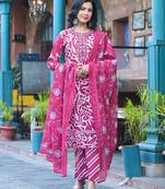 Floral Printed Round Neck Straight Kurta With Trousers & Dupatta