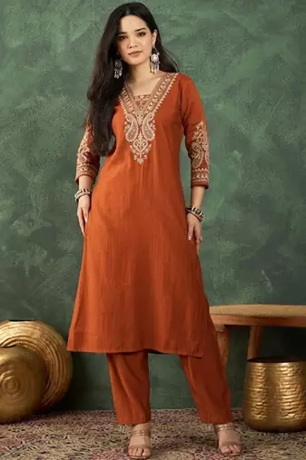 Women Ethnic Motifs Embroidered Regular Thread Work Kurta with Trousers