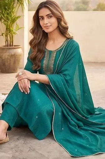 Women Ethnic Motifs Embroidered Regular Thread Work Kurta with Trousers & With Dupatta