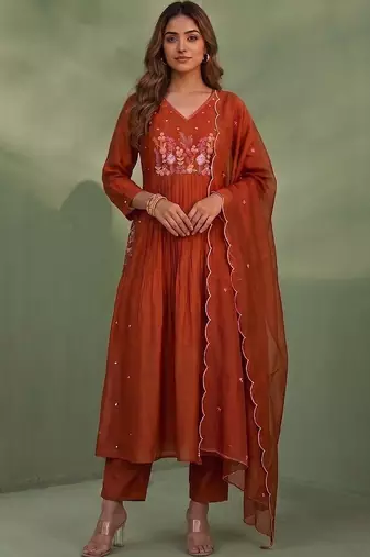 Women Floral Embroidered Empire Thread Work Chanderi Cotton Kurta with Trousers & With Dupatta