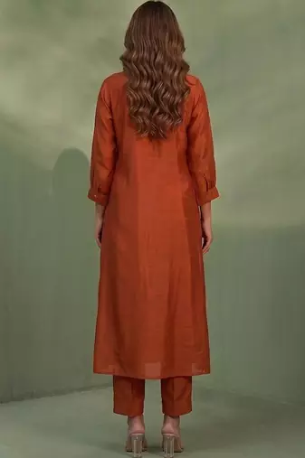 Women Floral Embroidered Empire Thread Work Chanderi Cotton Kurta with Trousers & With Dupatta