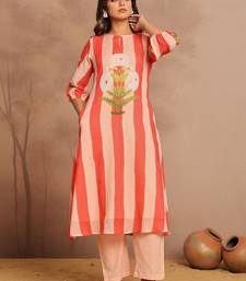 Women Printed Regular Kurta with Trousers