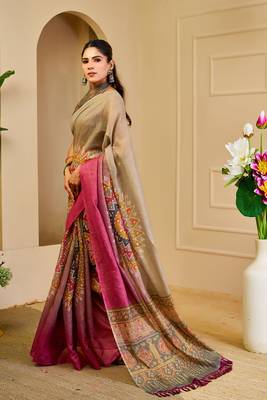 Multi color shimmer printed zari saree with unstitched blouse piece. 3