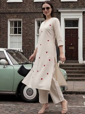 Women Ethnic Motifs Embroidered Regular Thread Work Kurta with Palazzos 1