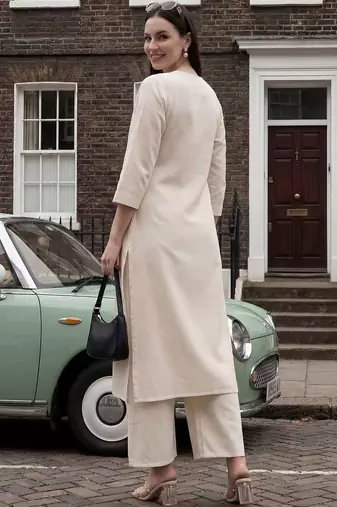 Women Ethnic Motifs Embroidered Regular Thread Work Kurta with Palazzos