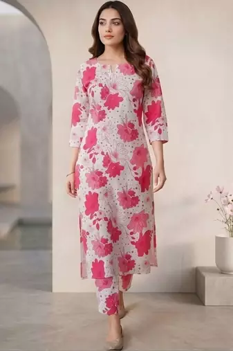 Women Floral Printed Regular Kurta with Trousers
