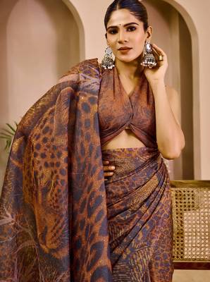 Brown shimmer printed zari saree with unstitched blouse piece. 3