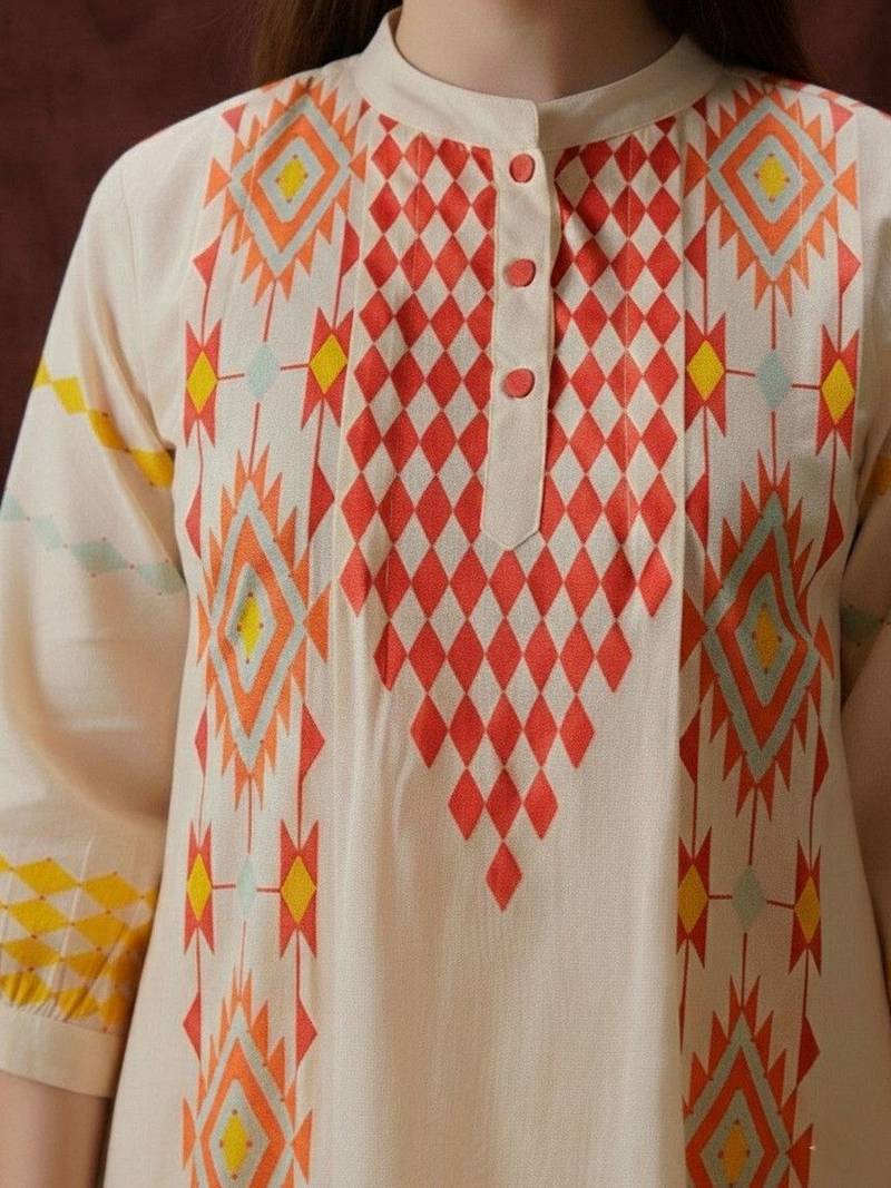 Women Printed Regular Kurta with Trousers