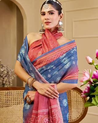 Blue shimmer printed zari saree with unstitched blouse piece. 4