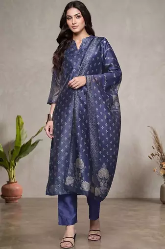 Women Ethnic Motifs Printed Regular Chanderi Silk Kurta with Trousers & With Dupatta