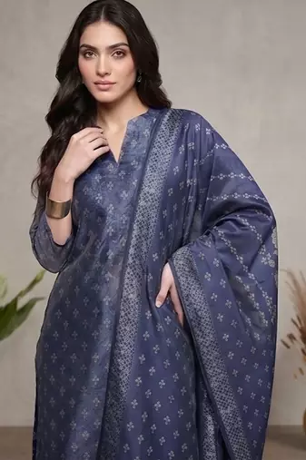 Women Ethnic Motifs Printed Regular Chanderi Silk Kurta with Trousers & With Dupatta