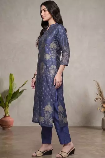 Women Ethnic Motifs Printed Regular Chanderi Silk Kurta with Trousers & With Dupatta
