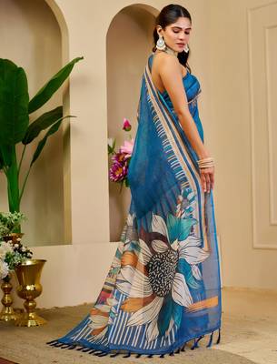Blue shimmer printed zari saree with unstitched blouse piece. 5