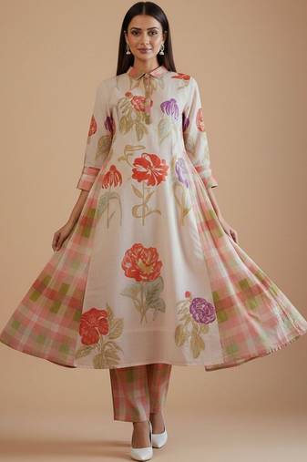 Women Floral Printed Regular  Cotton Kurta with Trousers