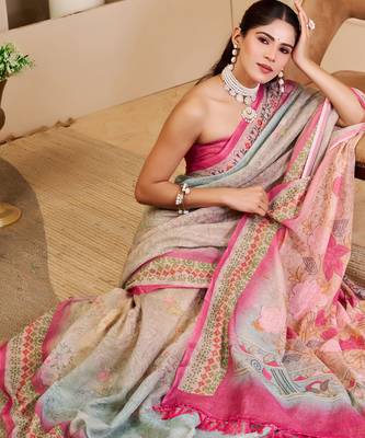 Pink shimmer printed zari saree with unstitched blouse piece. 3