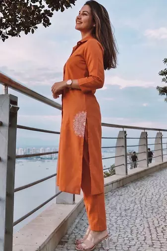 Women Ethnic Motifs Regular Thread Work Kurta with Trousers
