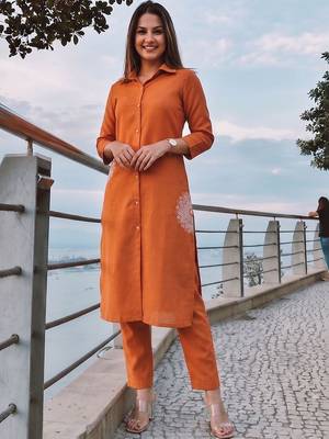 Women Ethnic Motifs Regular Thread Work Kurta with Trousers 7