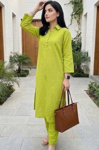 Women Regular Kurta with Trousers