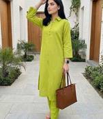 Women Regular Kurta with Trousers