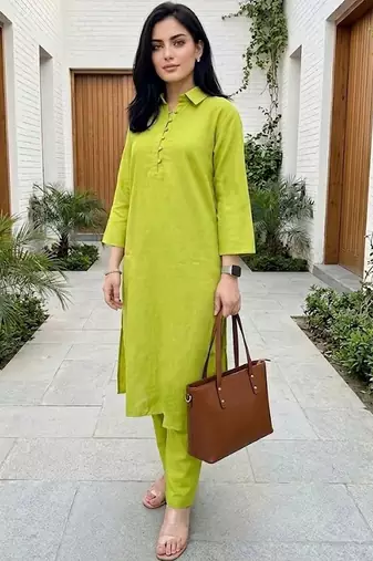 Women Regular Kurta with Trousers