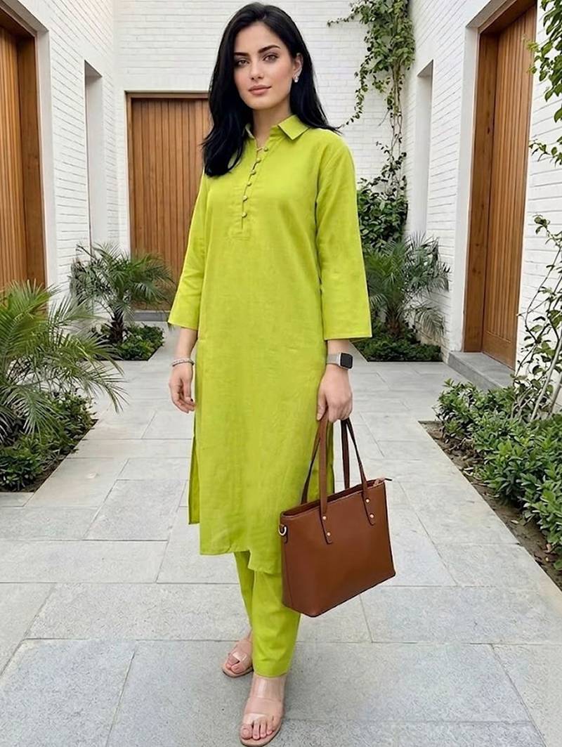 Women Regular Kurta with Trousers