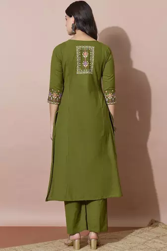 Women Ethnic Motifs Embroidered Regular Thread Work Kurta with Palazzos