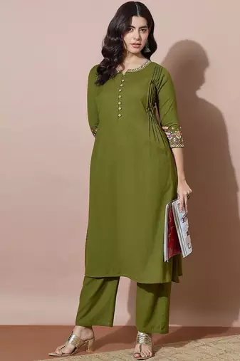 Women Ethnic Motifs Embroidered Regular Thread Work Kurta with Palazzos