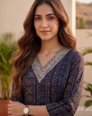 Women Ethnic Motifs Printed Regular Thread Work Kurta with Trousers & With Dupatta 3