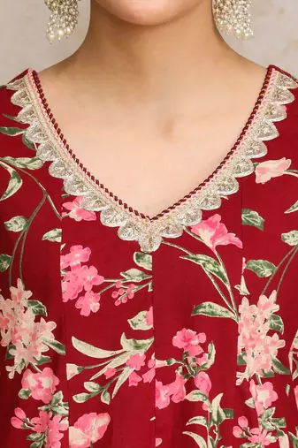 Women Floral Printed Regular Beads and Stones Pure Cotton Kurta with Trousers & With Dupatta