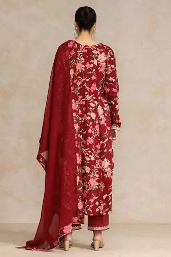 Women Floral Printed Regular Beads and Stones Pure Cotton Kurta with Trousers & With Dupatta