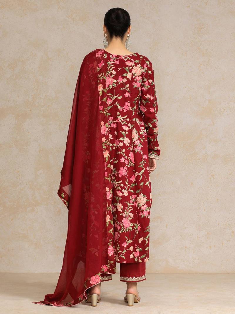 Women Floral Printed Regular Beads and Stones  Cotton Kurta with Trousers & With Dupatta