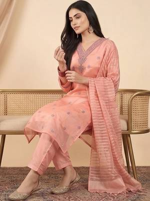 Women Ethnic Motifs Embroidered Regular Thread Work Kurta with Trousers & With Dupatta 2