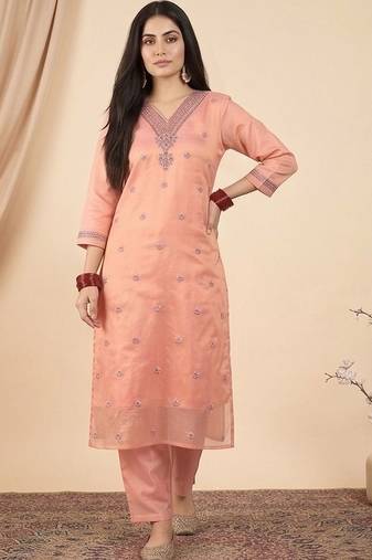 Women Ethnic Motifs Embroidered Regular Thread Work Kurta with Trousers & With Dupatta