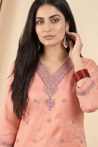 Women Ethnic Motifs Embroidered Regular Thread Work Kurta with Trousers & With Dupatta