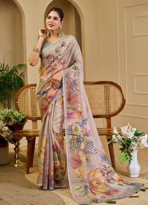 Grey shimmer printed zari saree with unstitched blouse piece. 3