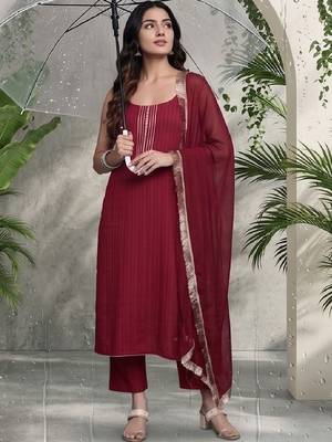 Women Ethnic Motifs Regular Thread Work Silk Crepe Kurta with Trousers & With Dupatta 1