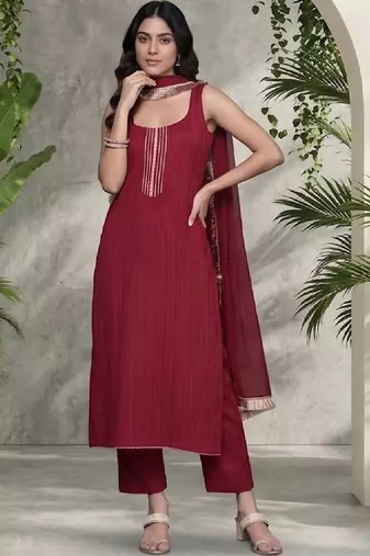Women Ethnic Motifs Regular Thread Work Silk Crepe Kurta with Trousers & With Dupatta