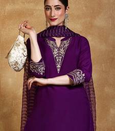 Women Floral Embroidered Kurta with Trousers & Dupatta