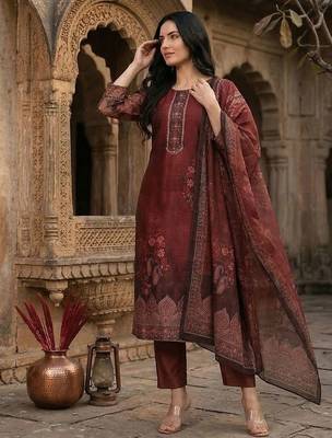 Women Woven Design Regular Kurta with Trousers & With Dupatta 5