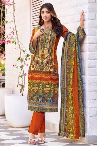 Women Printed Regular Beads and Stones Kurta with Trousers & With Dupatta